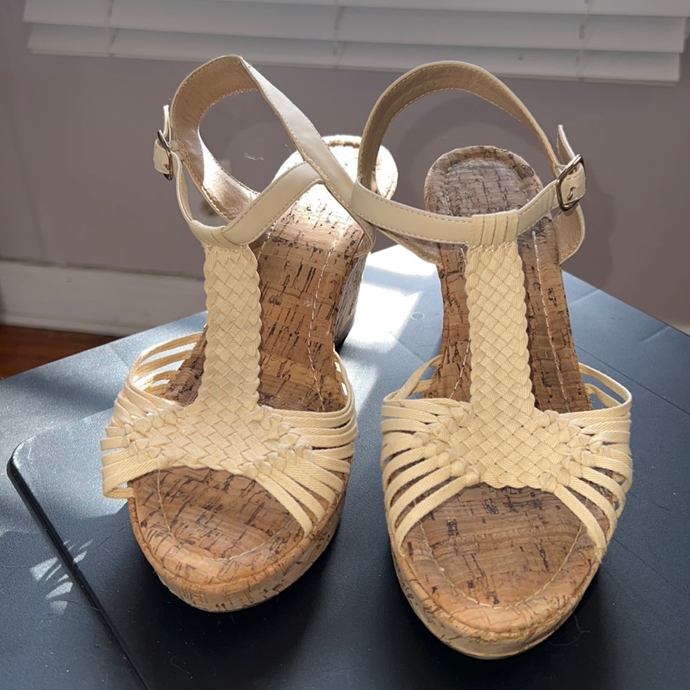 Woven sandal heels